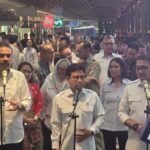 Menteri Usaha Mikro, Kecil, dan Menengah (UMKM), Maman Abdurrahman (kiri) bersama Menteri Koordinator Bidang Pemberdayaan Masyarakat, Abdul Muhaimin Iskandar (tengah) dan Menteri Ekonomi Kreatif, Teuku Riefky Harsya (kanan).