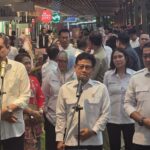 Menteri Usaha Mikro, Kecil, dan Menengah (UMKM), Maman Abdurrahman (kiri) bersama Menteri Koordinator Bidang Pemberdayaan Masyarakat, Abdul Muhaimin Iskandar (tengah) dan Menteri Ekonomi Kreatif, Teuku Riefky Harsya (kanan).